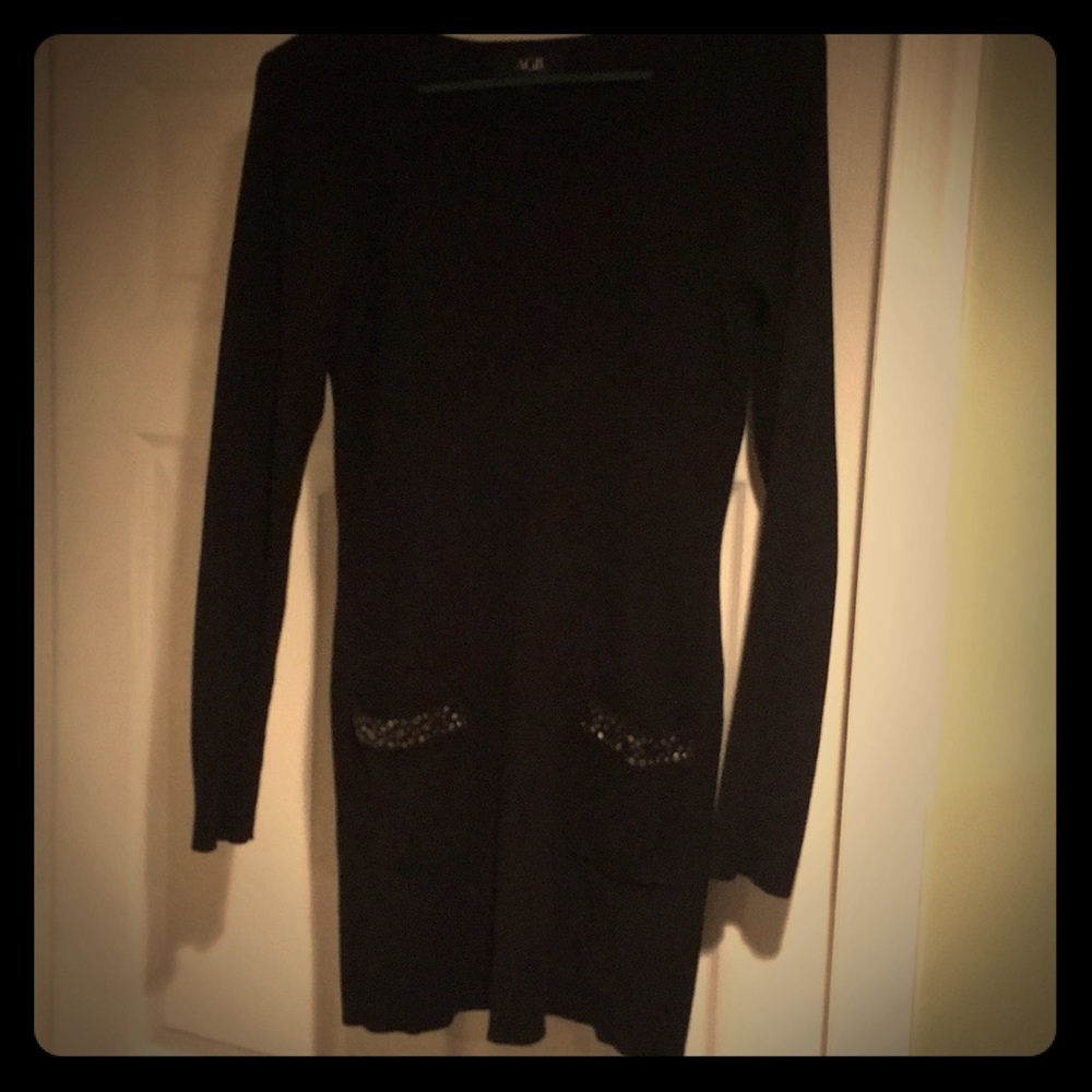 Black tunic sweater with pockets